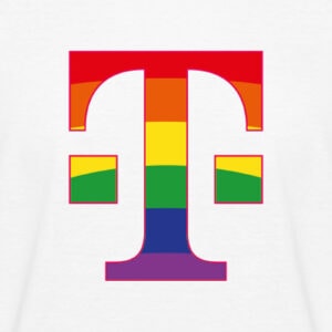 Detailansicht des regenbogenfarbenen T-Logos