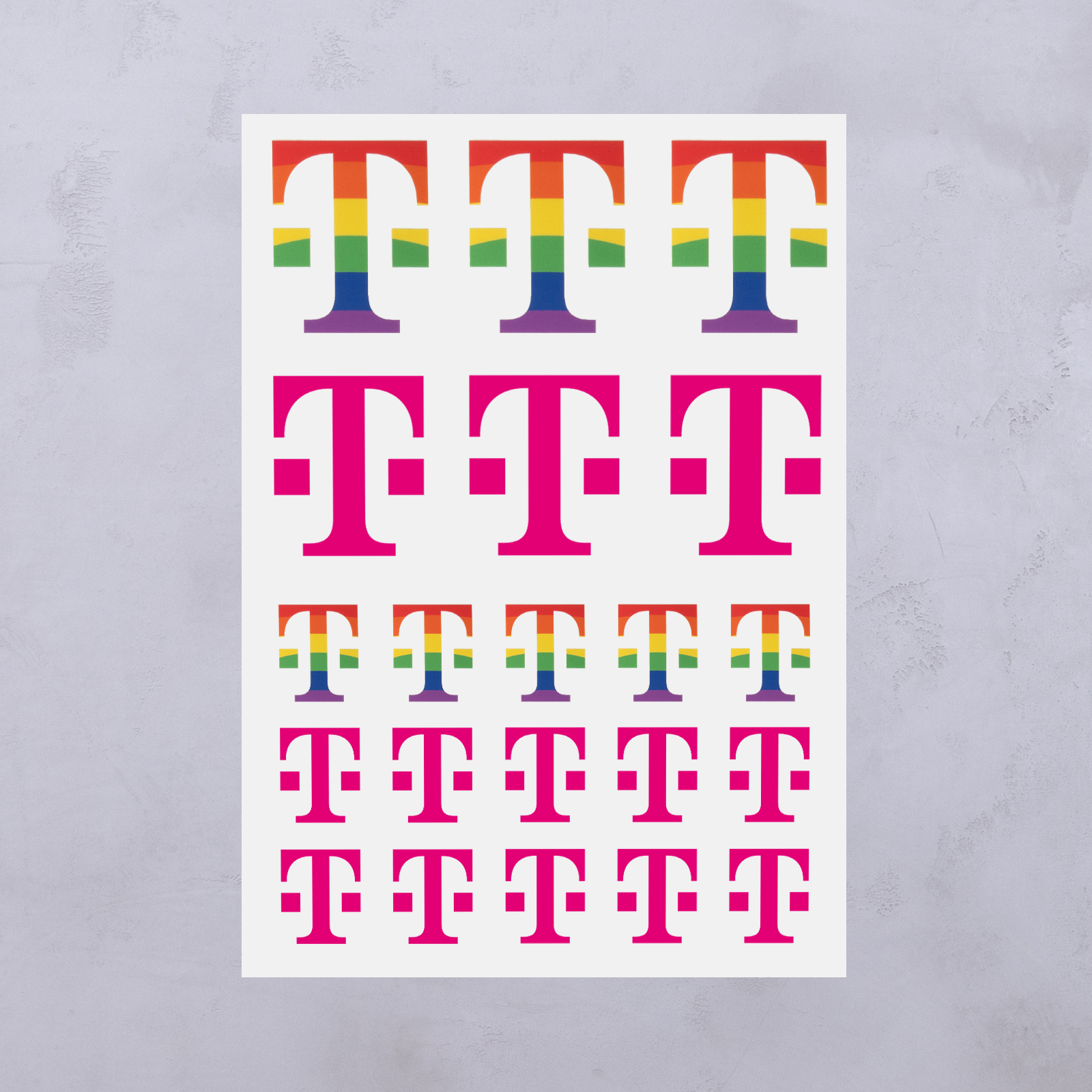 Eine Reihe von T-Mobile-Logos, wobei die oberste Reihe in den Regenbogenfarben des Pride-Festes gehalten ist, gefolgt von Reihen mit magentafarbenen T-Mobile-Logos in absteigender Größe, alle auf weißem Hintergrund.